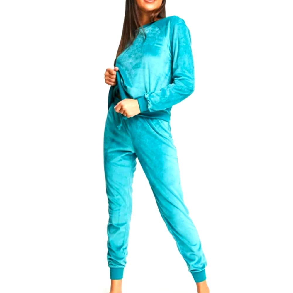 Super Soft Lounge Set - image 1